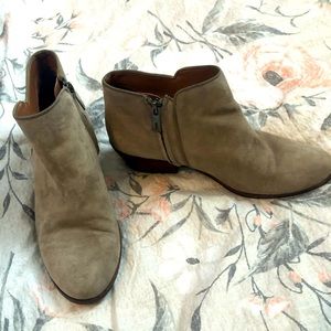 Women’s booties